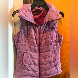 Like new women’s North face puffer vest.